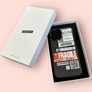 CASETIFY “FRAGILE” SHIPPING LABEL PROTECTIVE PHONE CASE FOR IPHONE 13